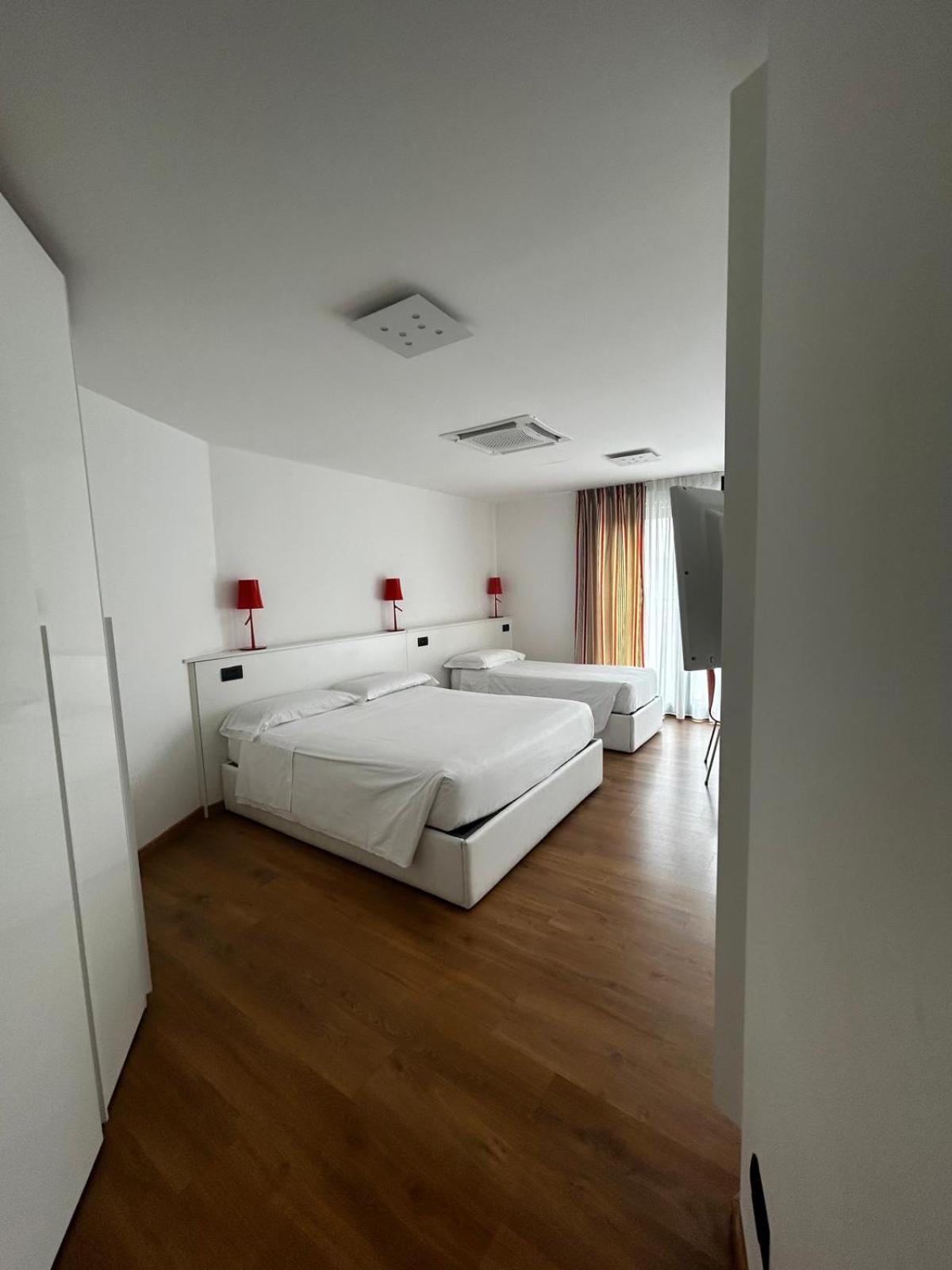 מילאנו Bb Hotels Aparthotel Isola מראה חיצוני תמונה